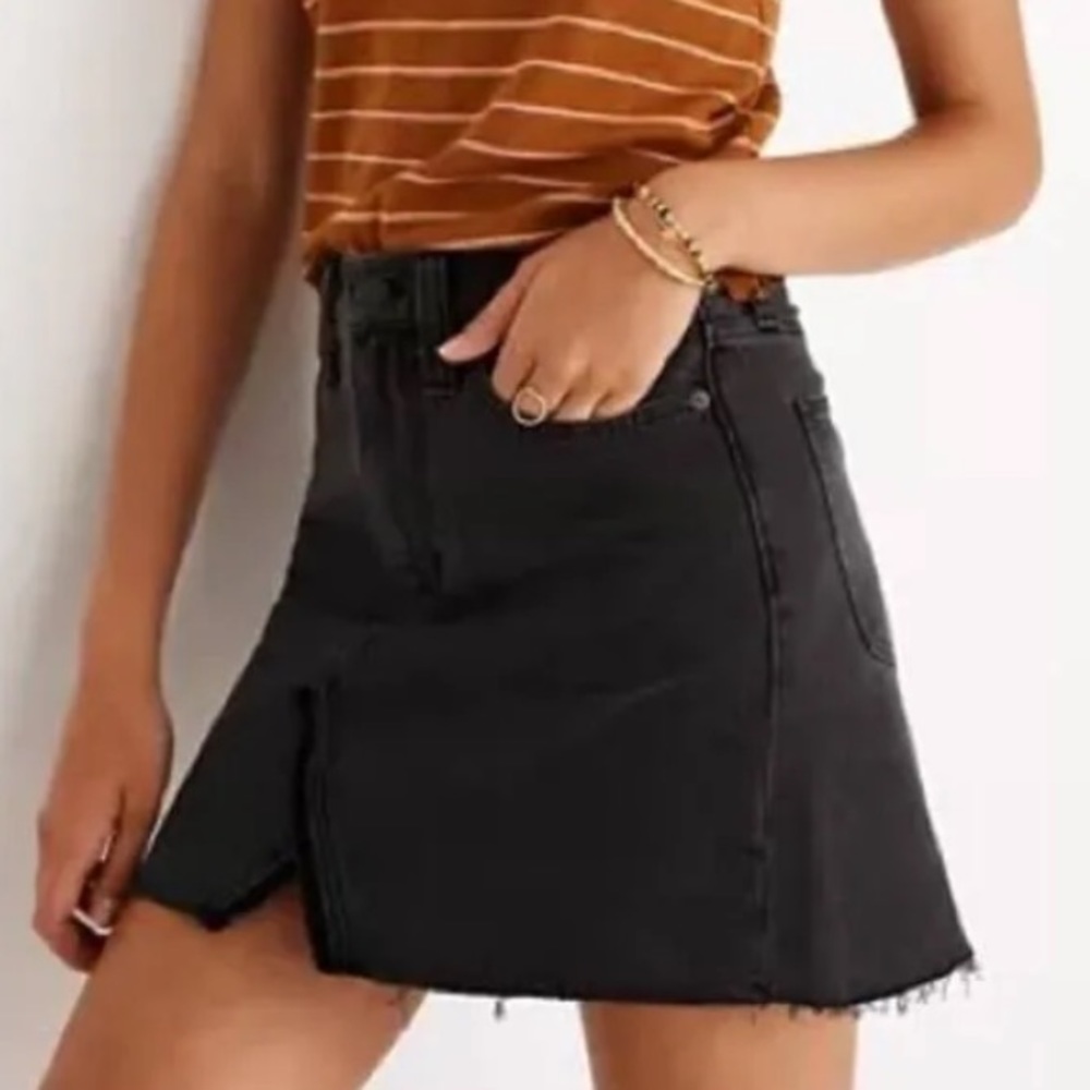 Madewell A-Line Rigid Black Denim Raw Hemline Mini Skirt Size 26